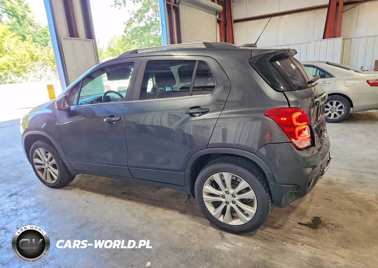 2020 Chevrolet Trax Premier VIN:3GNCJRSB2LL111466 - 2