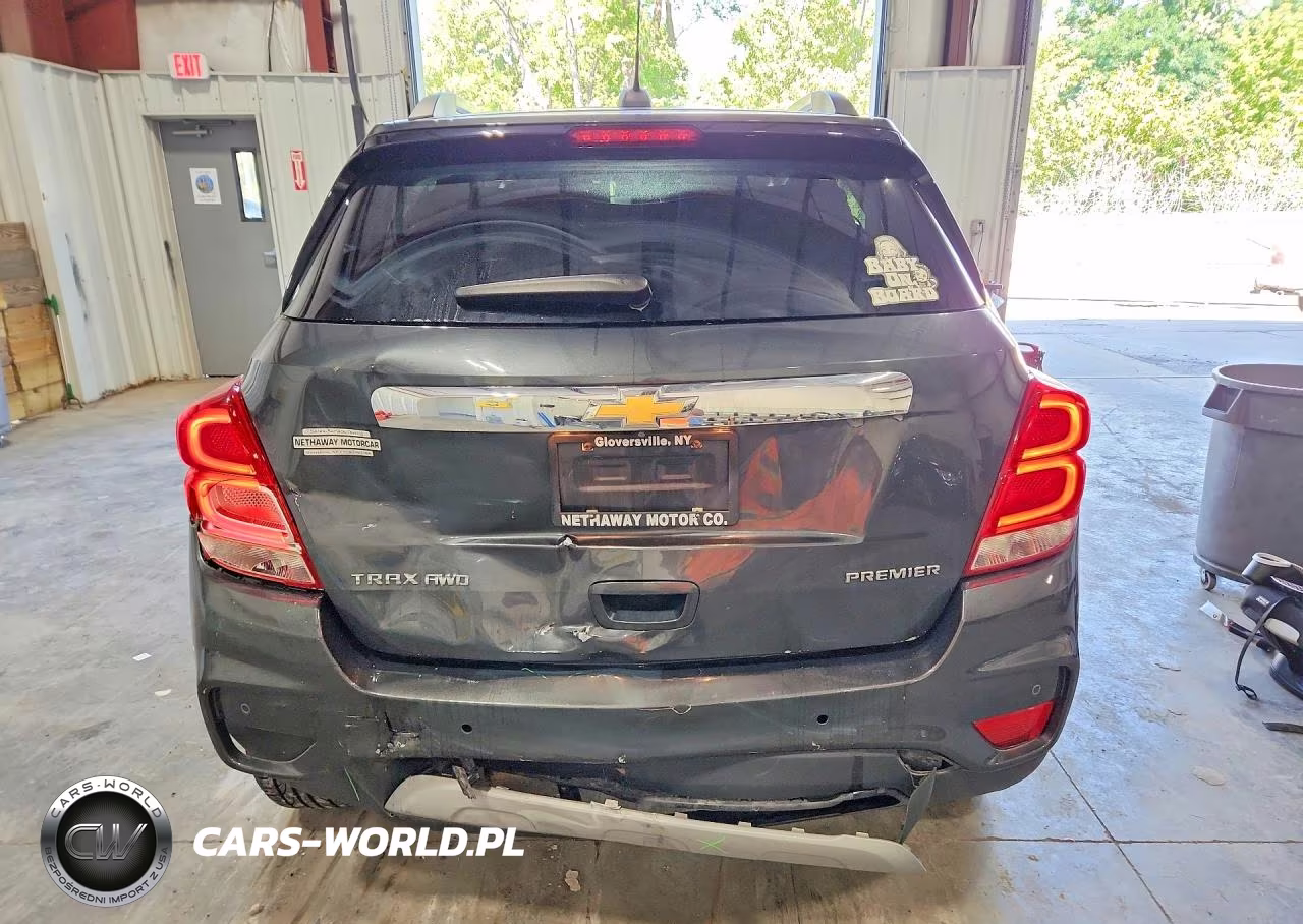 2020 Chevrolet Trax Premier VIN:3GNCJRSB2LL111466 - 6