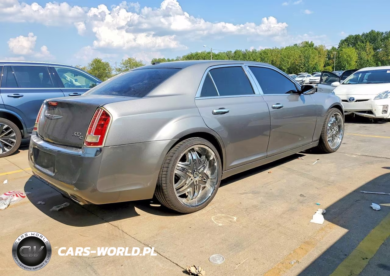 2012 Chrysler 300C VIN:2C3CCAET5CH108468 - 3