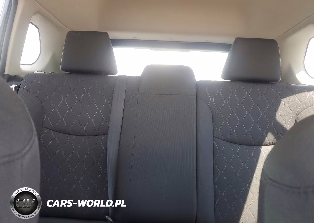 2022 Toyota Corolla Cross Le VIN:7MUCAAAG2NV008672 - 10