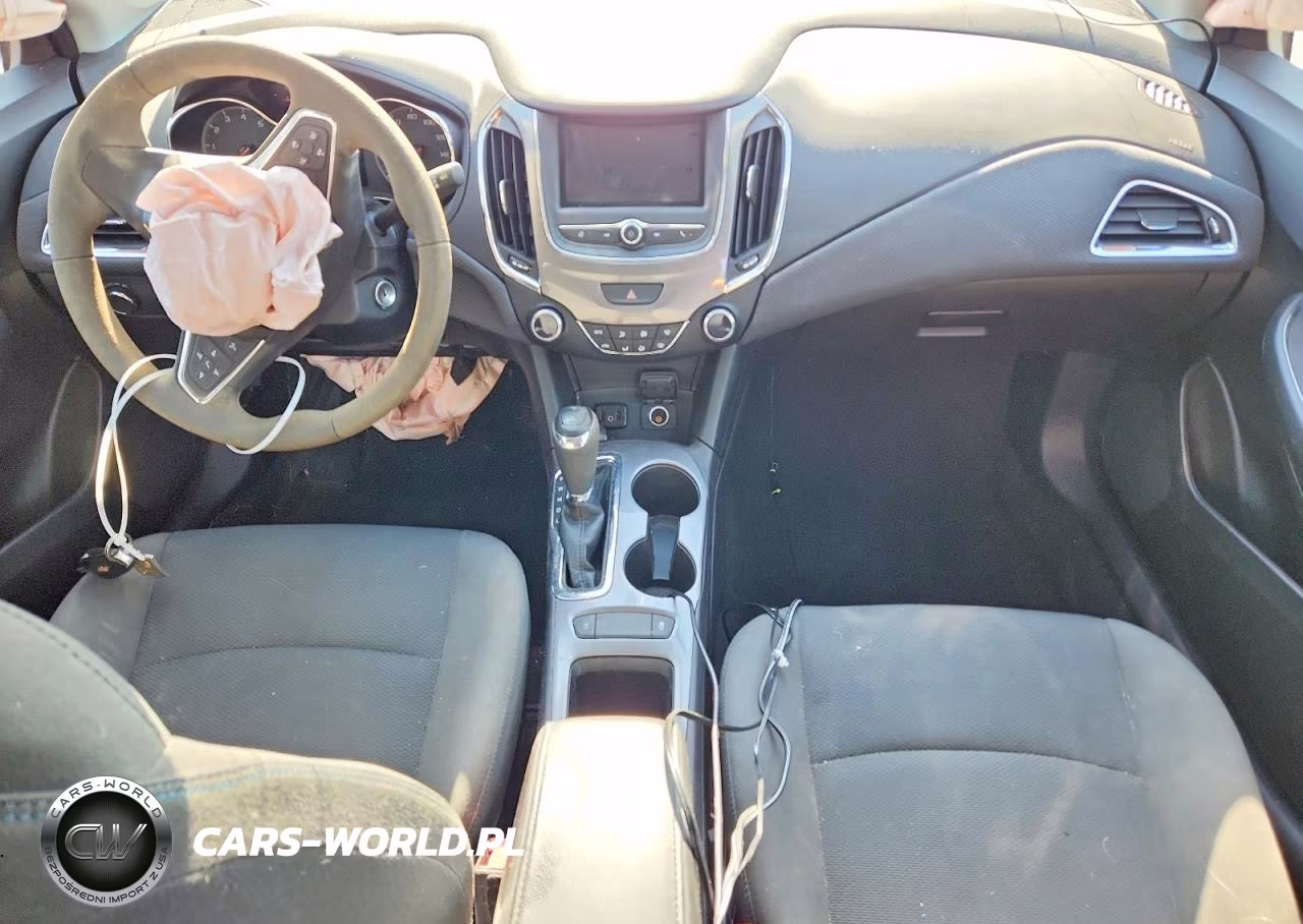 2019 Chevrolet Cruze Lt VIN:3G1BE6SM4KS567748 - 8