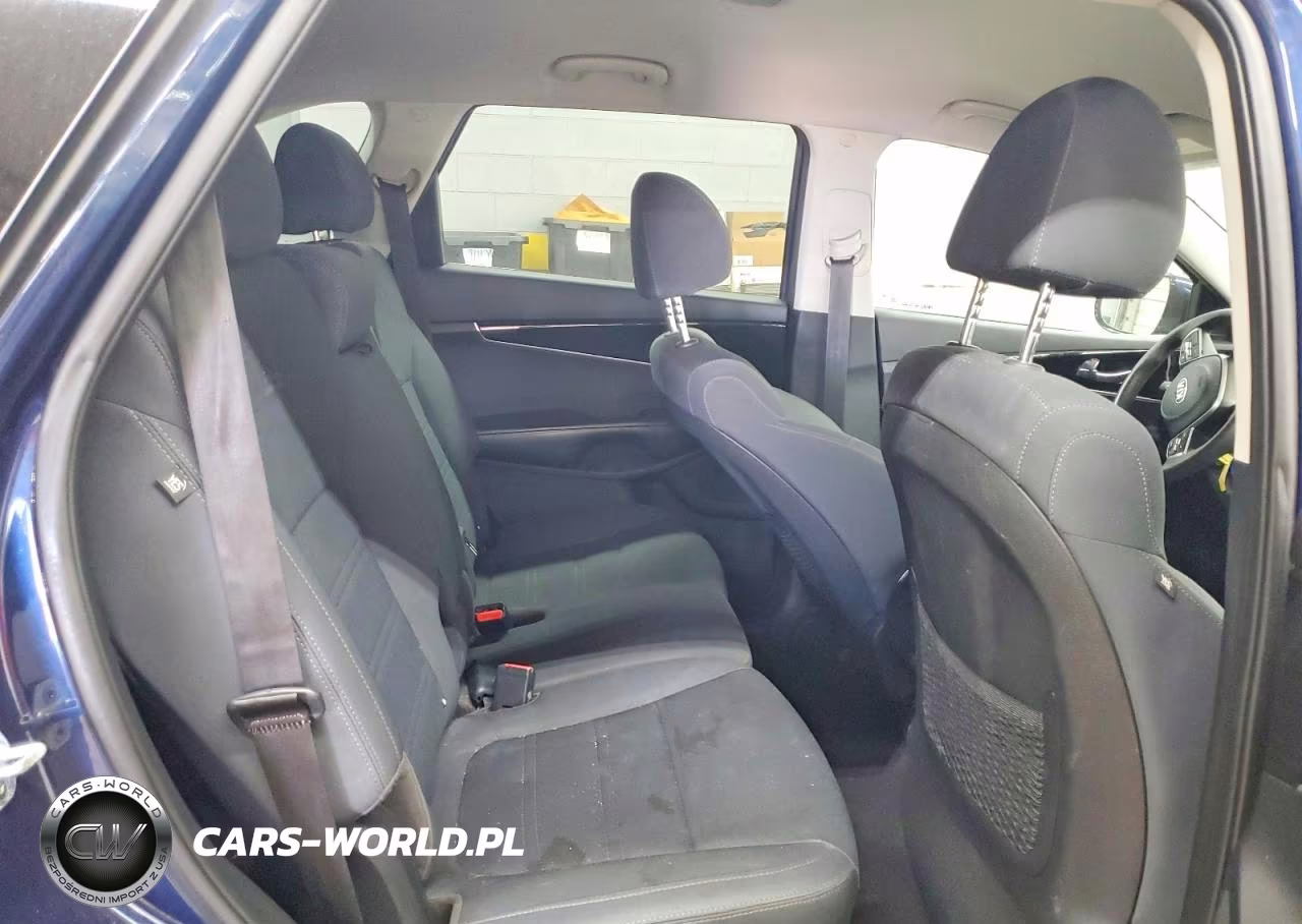 2019 Kia Sorento Lx V6 VIN:5XYPG4A52KG490448 - 11