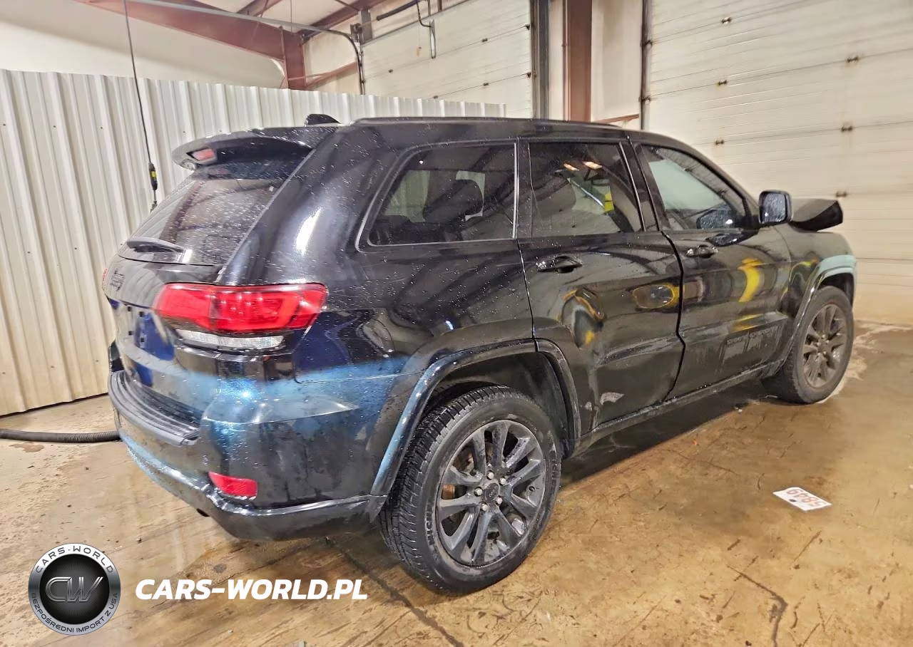 2019 Jeep Grand Cherokee Laredo VIN:1C4RJFAG1KC587538 - 3