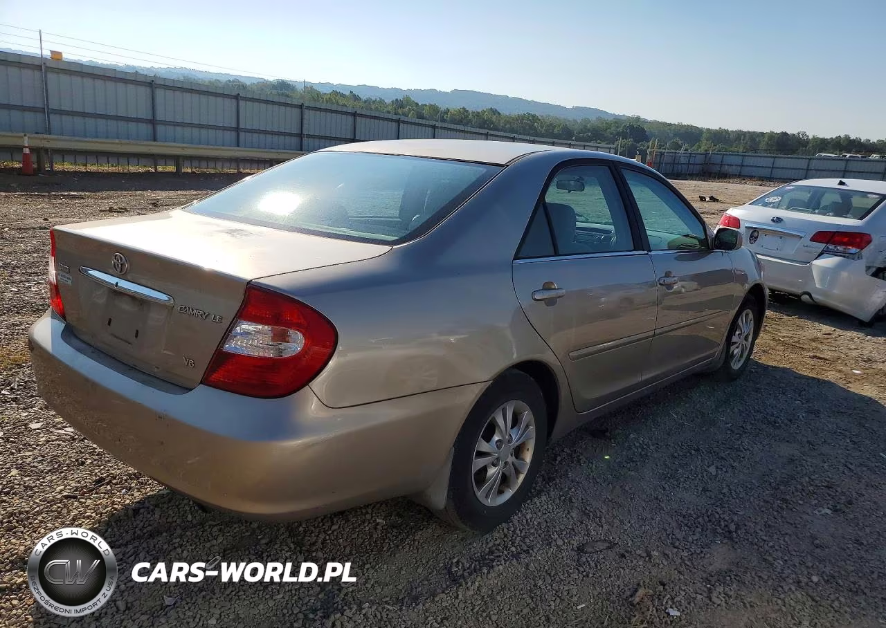 2004 Toyota Camry Le V6 VIN:4T1BF30K44U578526 - 3