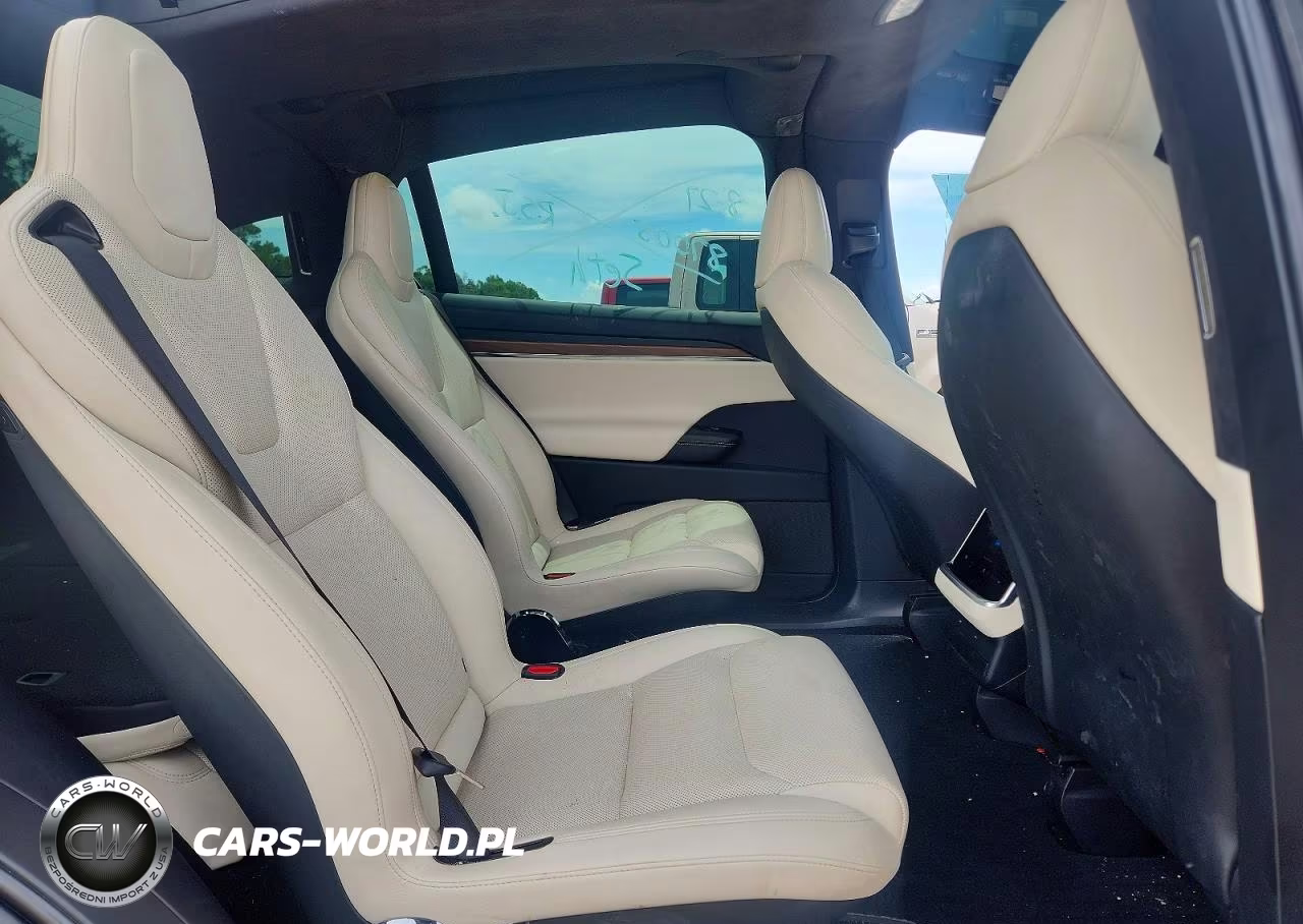 2022 Tesla Model X VIN:7SAXCBE59NF361244 - 11
