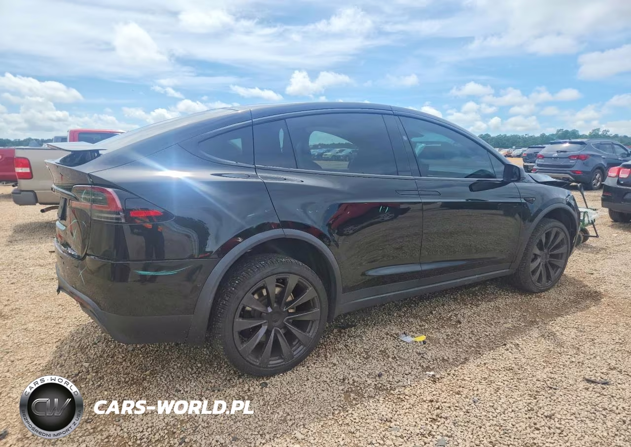 2022 Tesla Model X VIN:7SAXCBE59NF361244 - 3