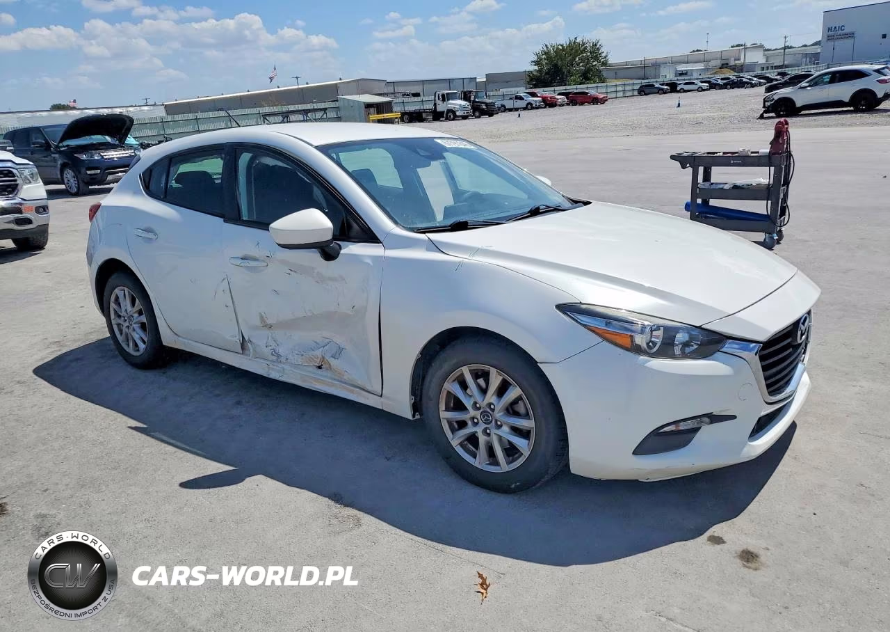 2018 Mazda 3 Sport VIN:3MZBN1K71JM172365 - 4