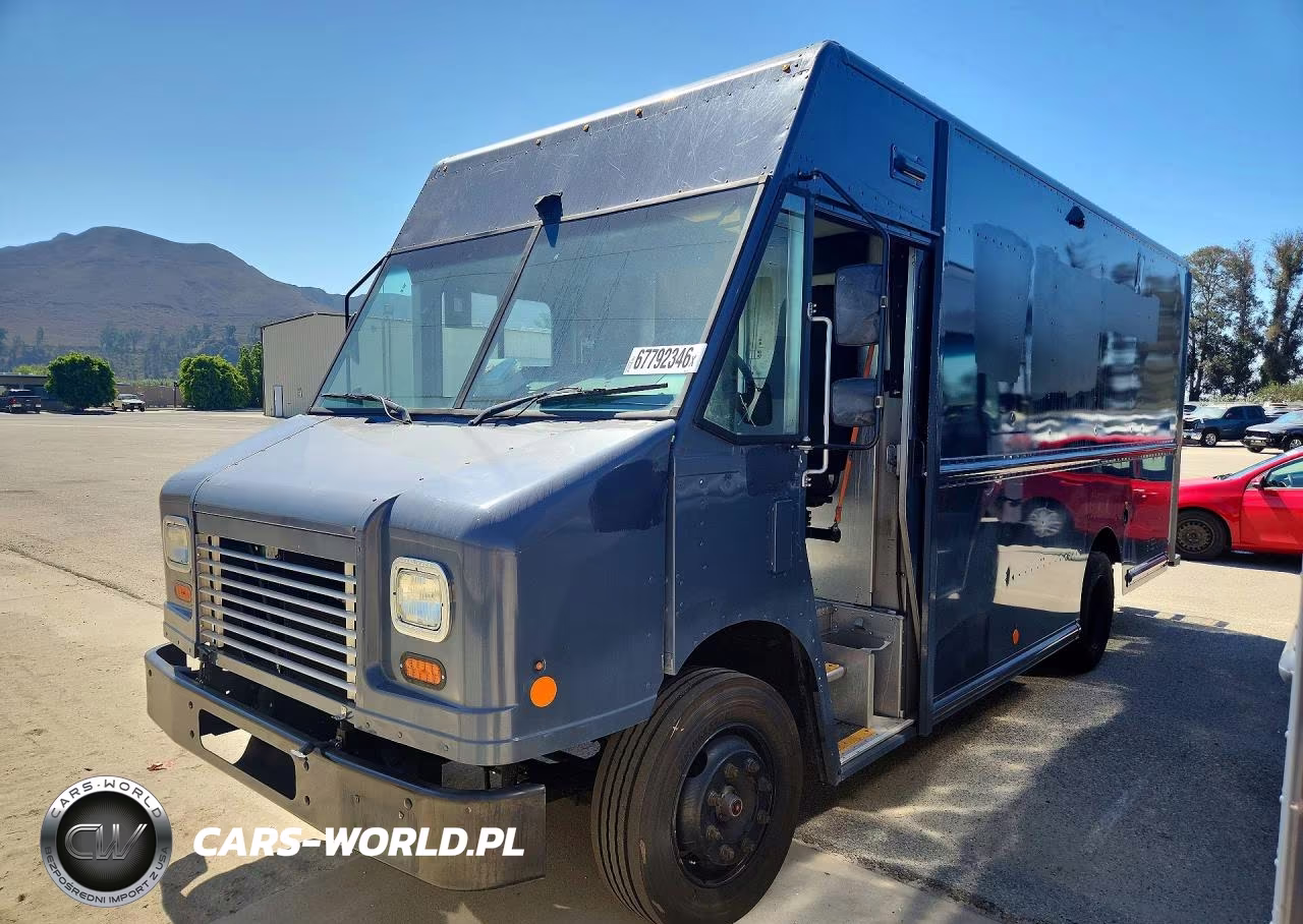 2021 Freightliner Chassis M Line Walk-In Van