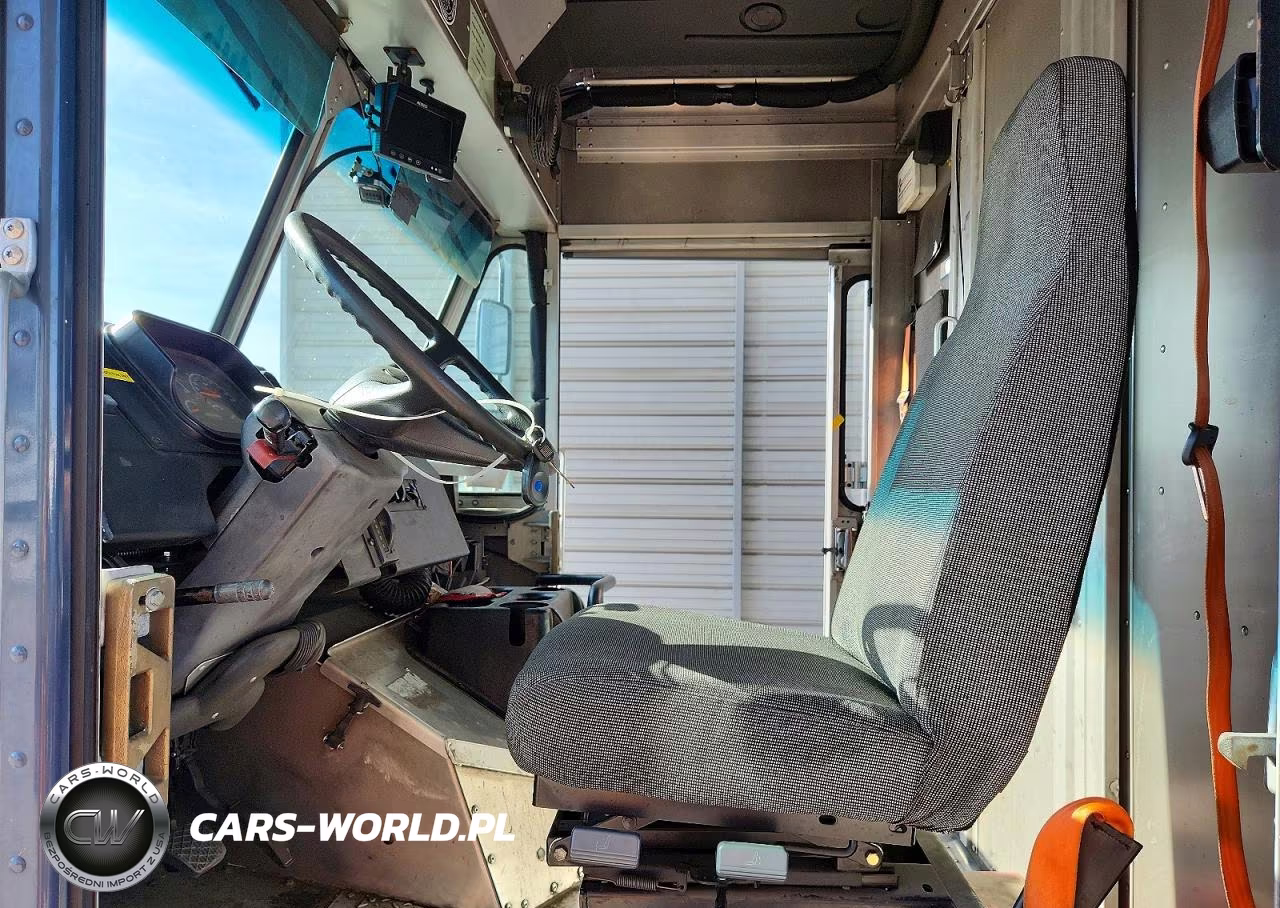 2020 Freightliner Mt45G Chassis Delivery Truck VIN:4UZAC2EA7LCMH7740 - 7