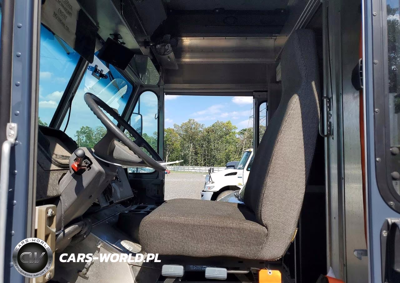 2020 Freightliner Mt45G Chassis Delivery Truck VIN:4UZAC2EA3LCMK0391 - 7