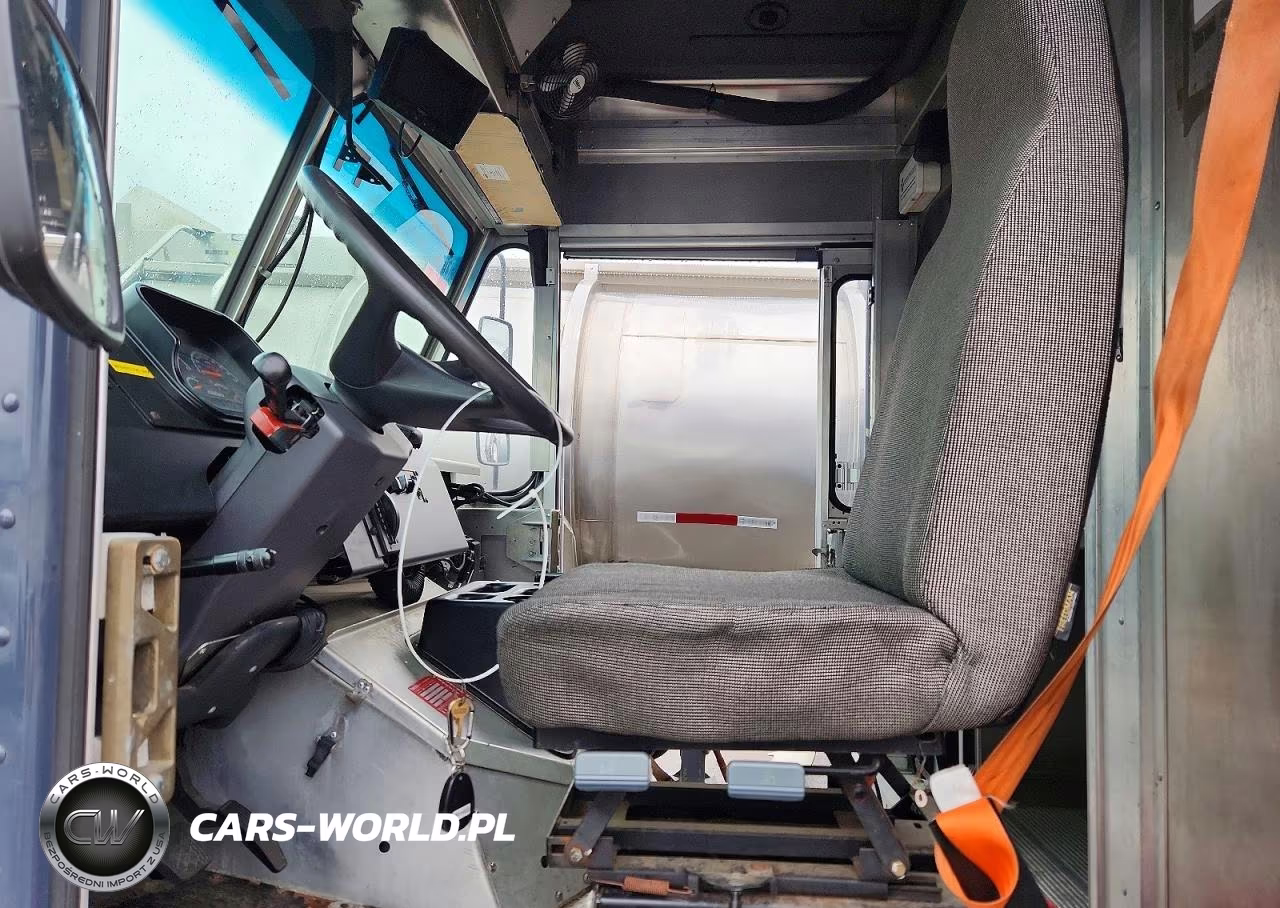 2021 Freightliner Chassis M Line Walk-In Van VIN:4UZAC2EA2MCML0685 - 7