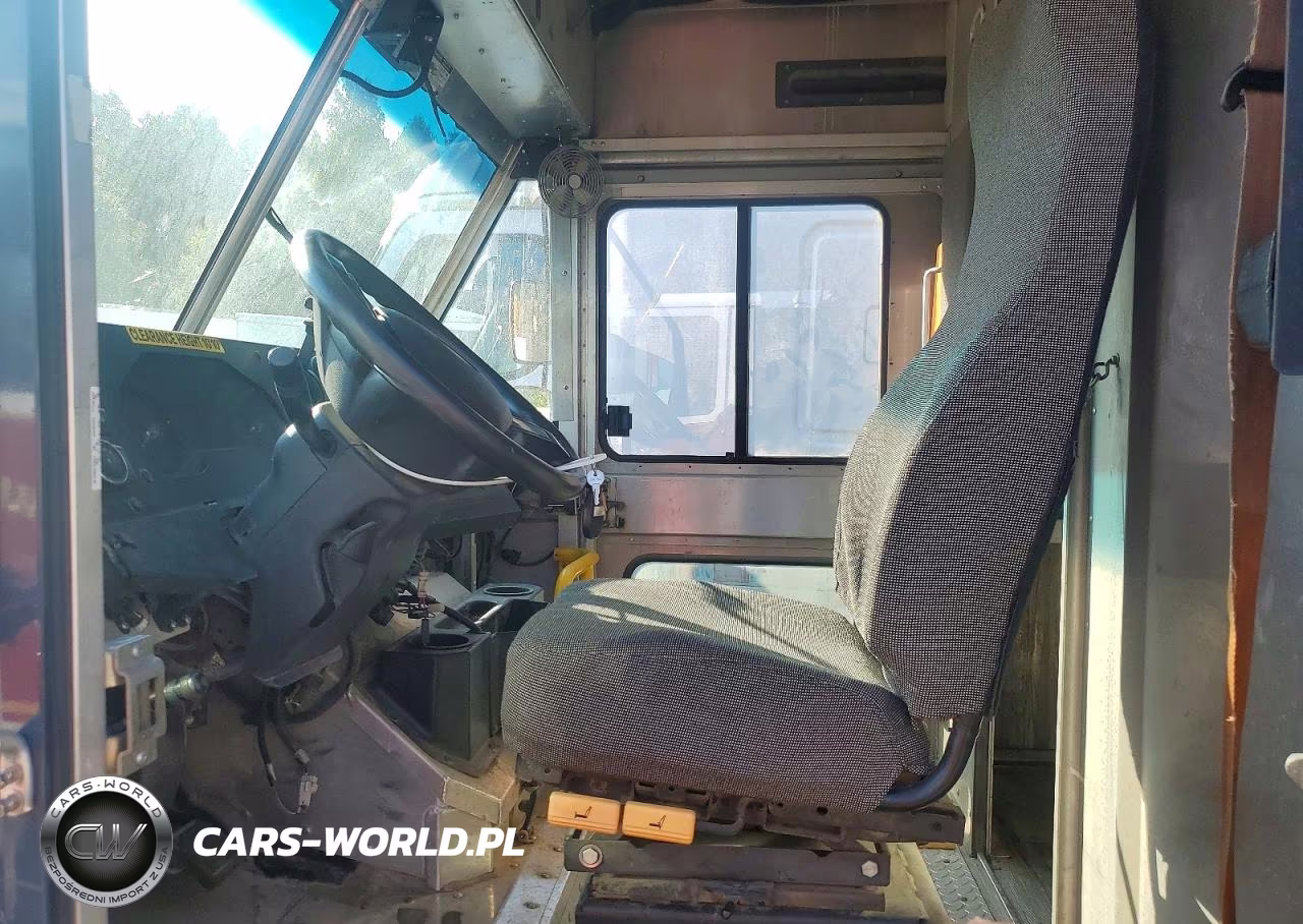 2021 Ford F59 Delivery Truck VIN:1F65F5KN2M0A01766 - 7