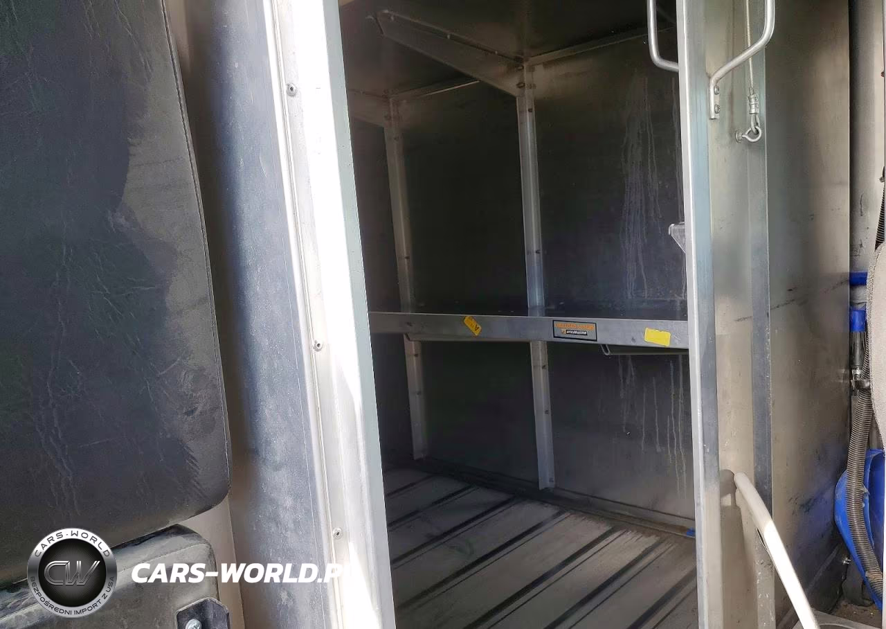 2021 Ford Transit Delivery Truck VIN:1FDDF6P89MKA92228 - 10