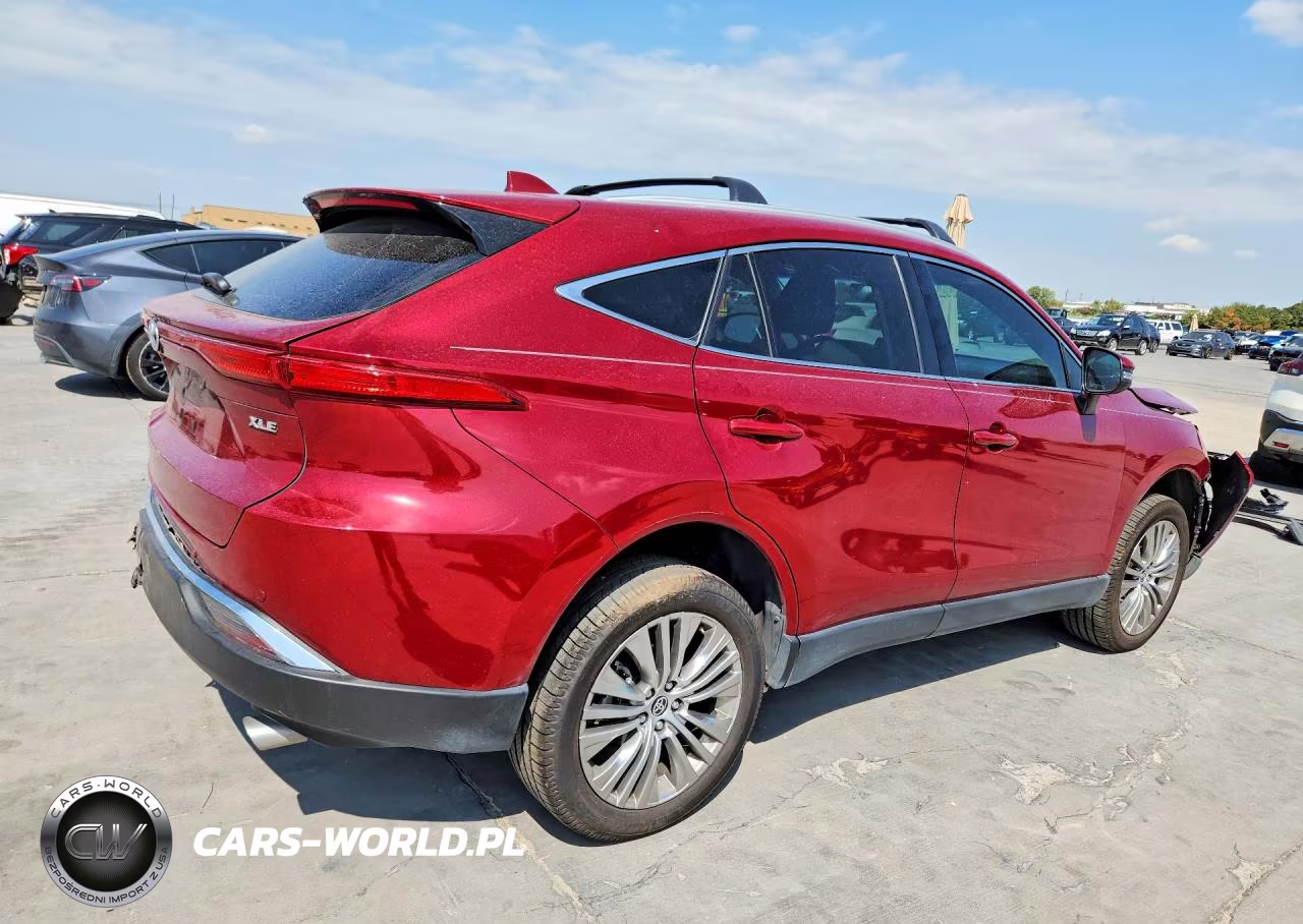 2023 Toyota Venza Xle VIN:JTEAAAAH7PJ142728 - 3