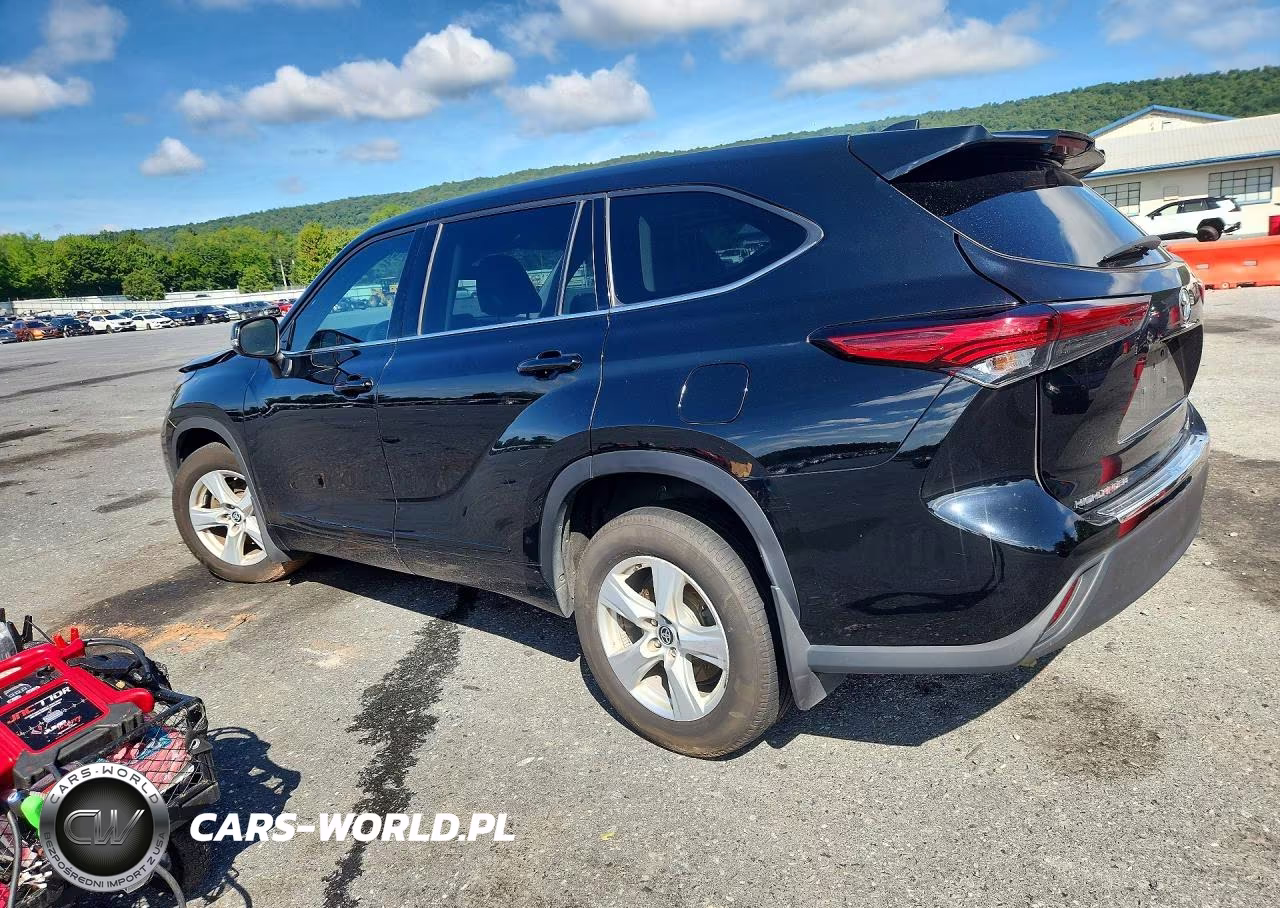 2022 Toyota Highlander Le VIN:5TDBZRBH9NS255904 - 2