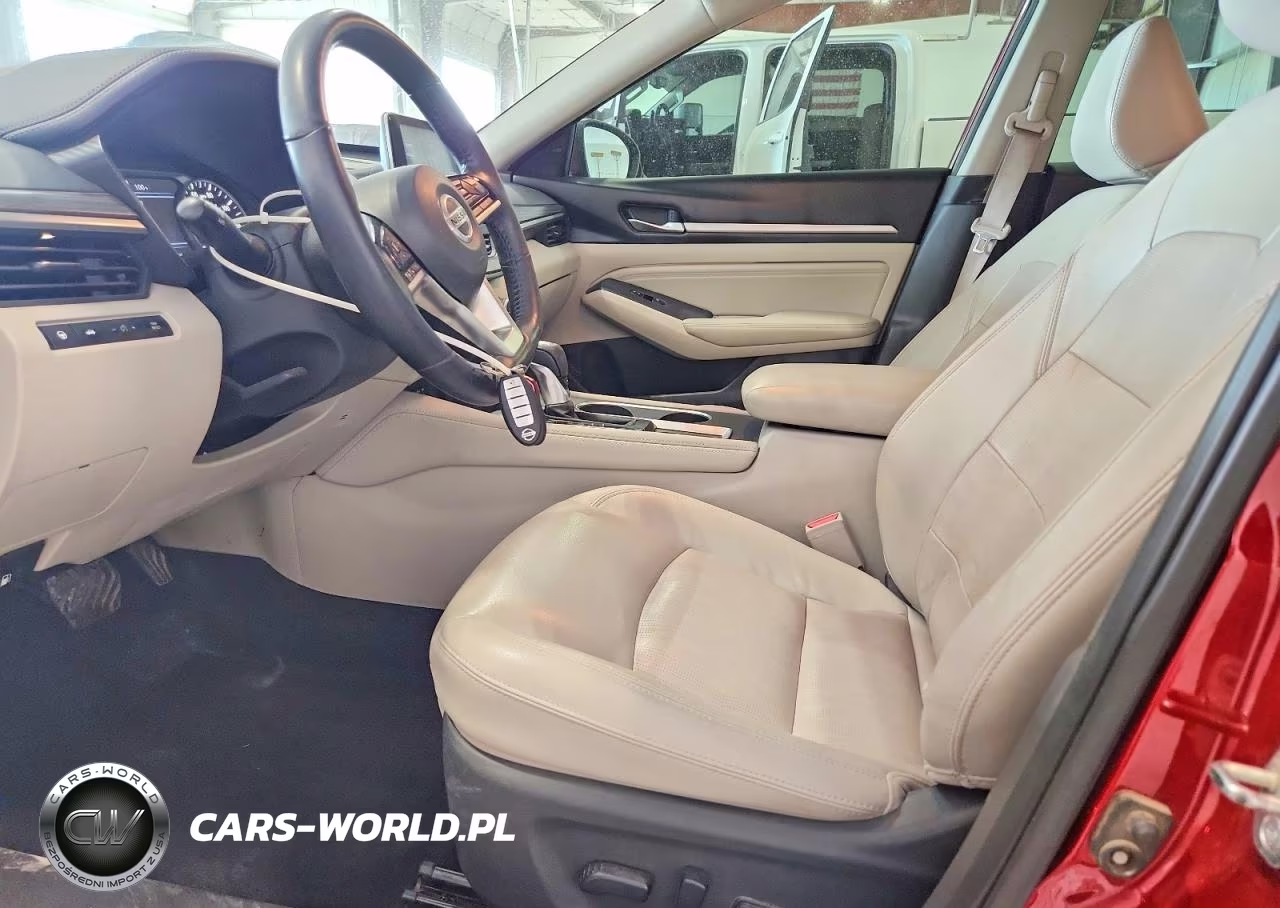 2019 Nissan Altima Platinum VIN:1N4BL4FW1KC204140 - 7
