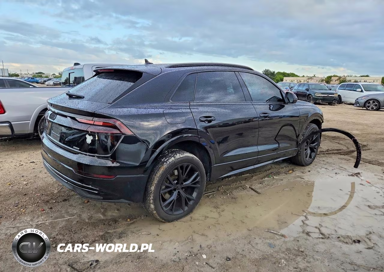 2020 Audi Q8 Premium VIN:WA1AVAF17LD009099 - 3