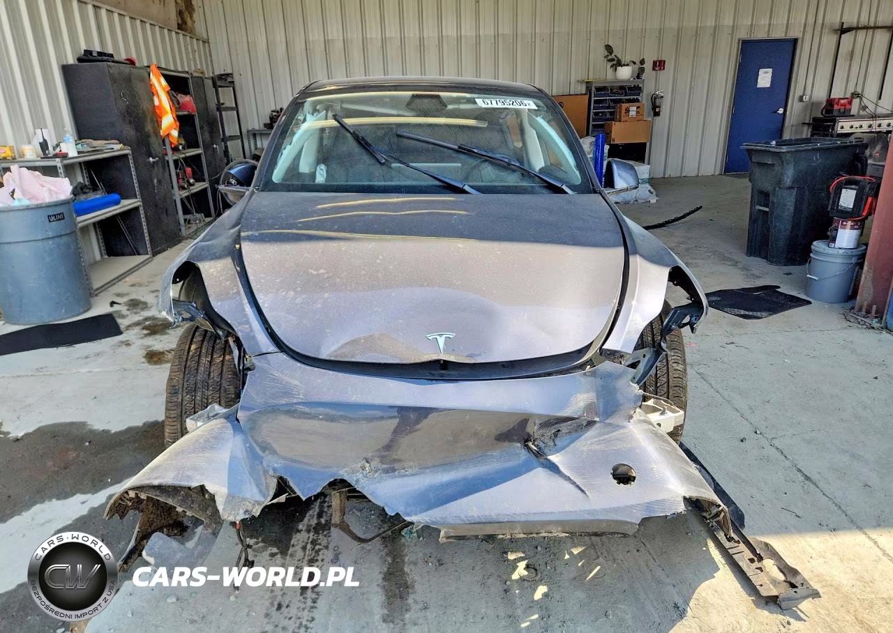 2025 Tesla Model Y VIN:7SAYGDED5SA377011 - 5
