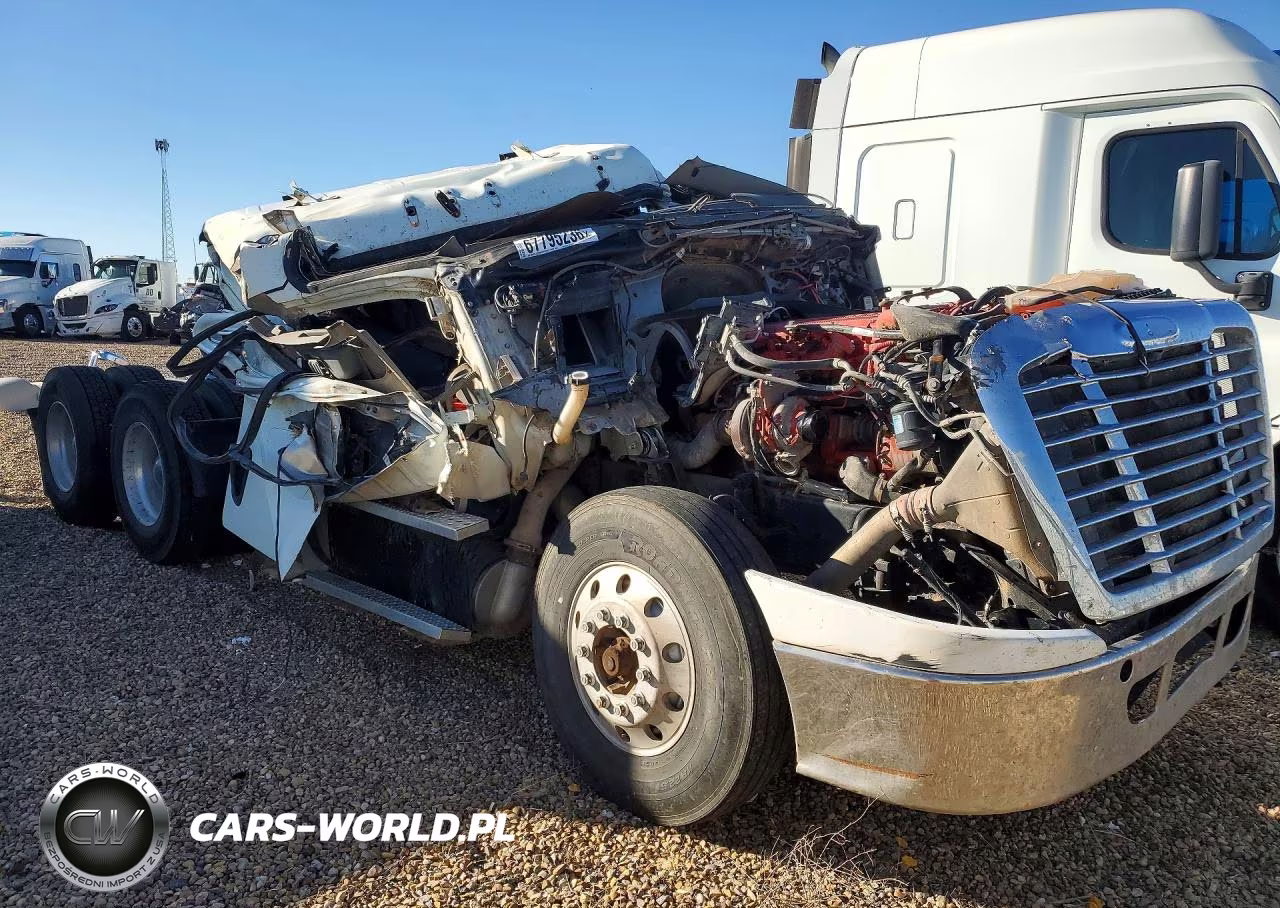 2016 Freightliner Cascadia 125 Semi Truck VIN:1FUJGEBG2GLHA7060 - 4