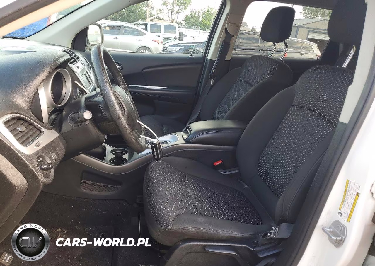 2019 Dodge Journey Se VIN:3C4PDCBG7KT875015 - 7