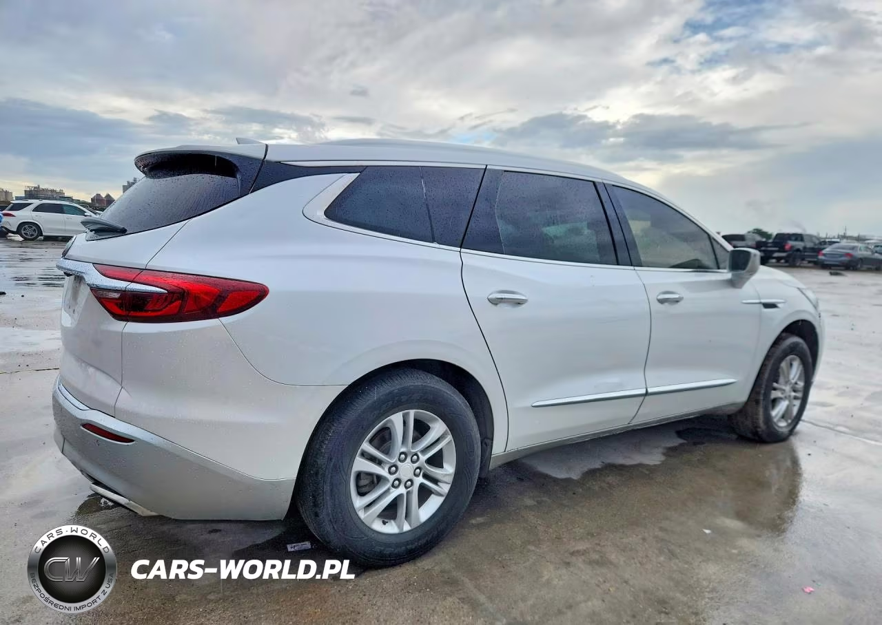 2018 Buick Enclave Essence VIN:5GAERBKW1JJ195550 - 3