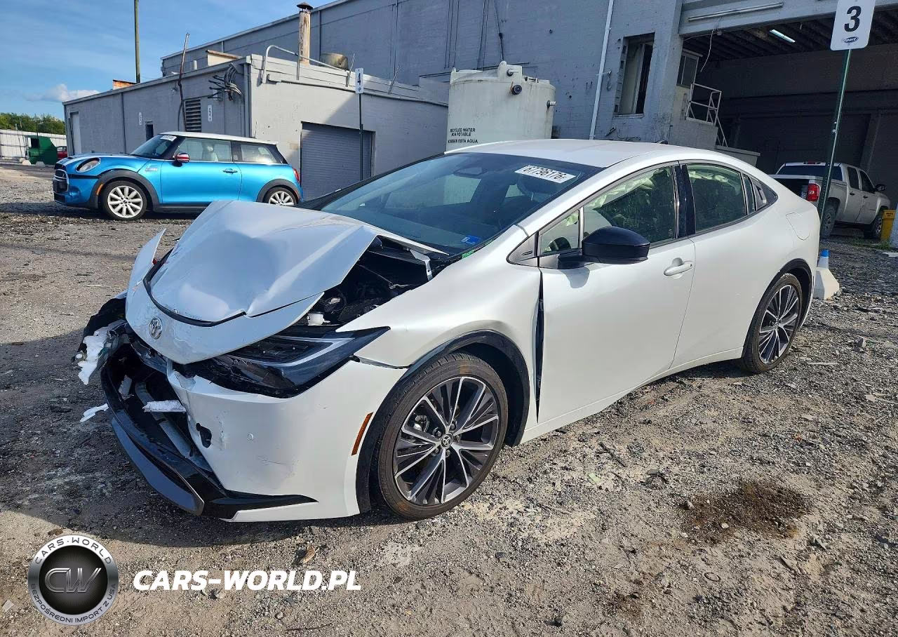2026 Toyota Prius Xle – zdjęcie 1 z 12