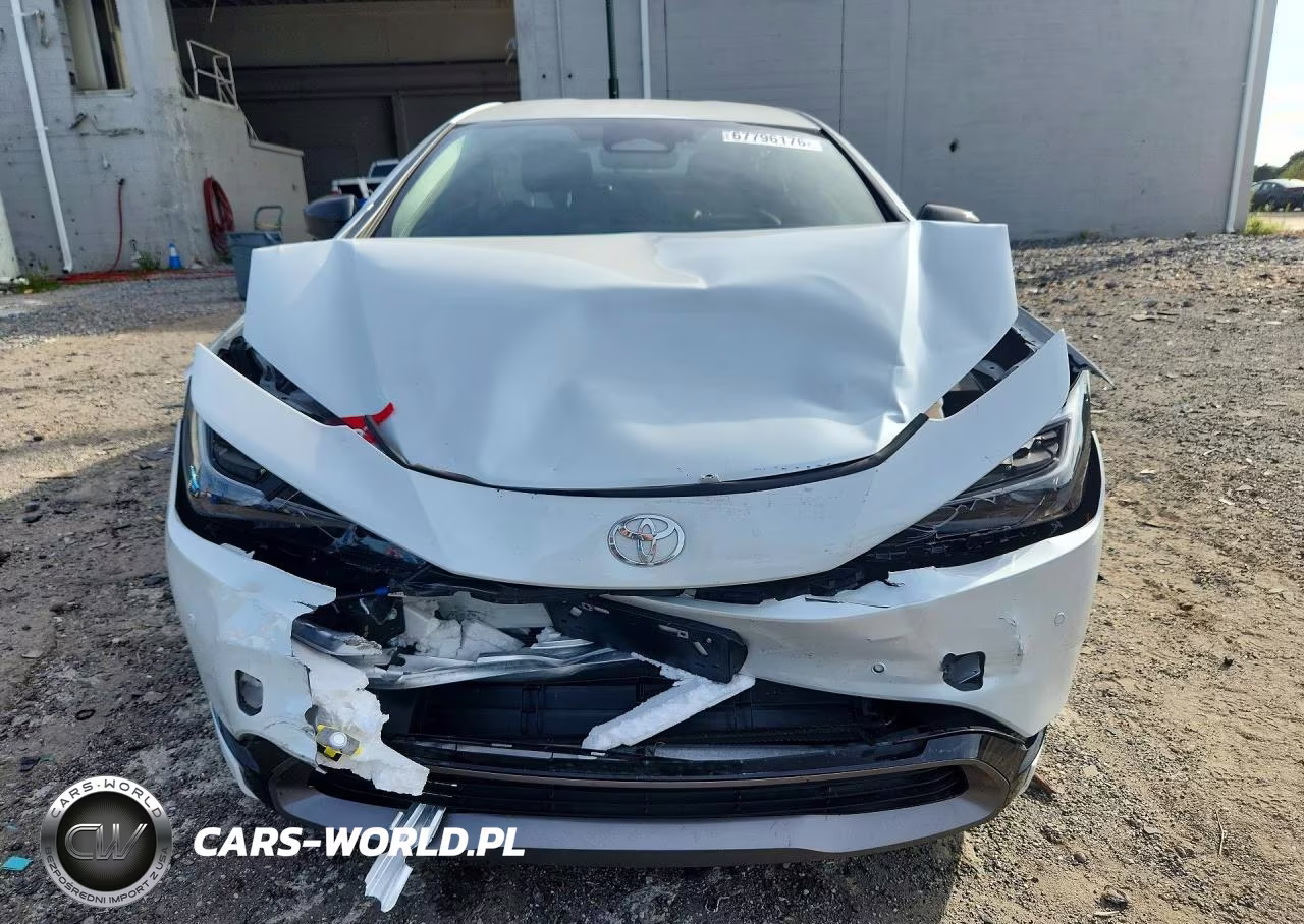 2026 Toyota Prius Xle VIN:JTDACAAU4T3076780 - 5