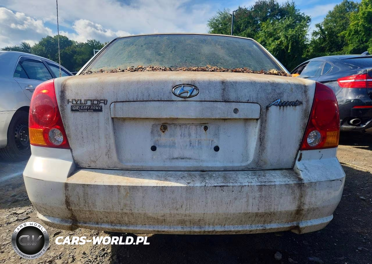 2005 Hyundai Accent Gls VIN:KMHCG45C55U658315 - 6