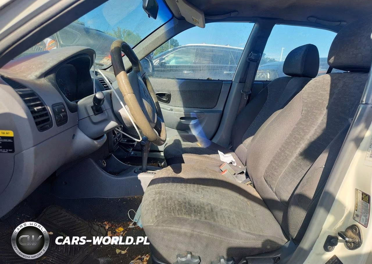 2005 Hyundai Accent Gls VIN:KMHCG45C55U658315 - 7