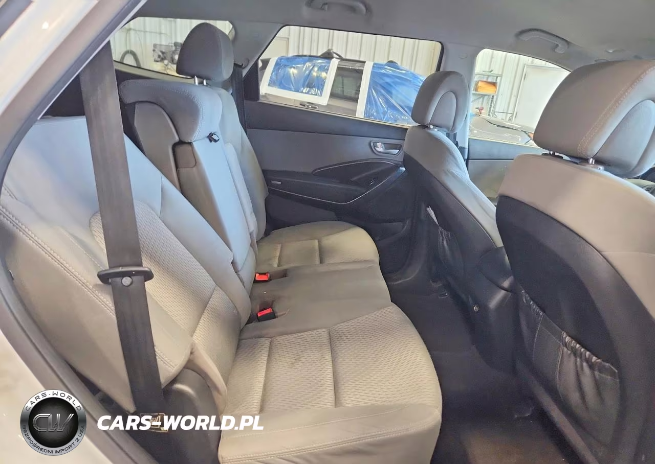 2017 Hyundai Santa Fe Se VIN:KM8SM4HF6HU172983 - 11