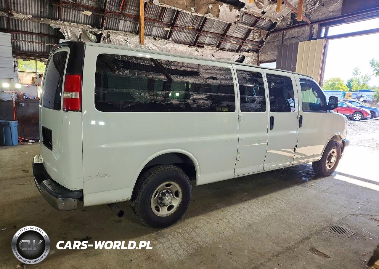 2018 Chevrolet Express G3500 Lt VIN:1GAZGPFGXJ1226597 - 3