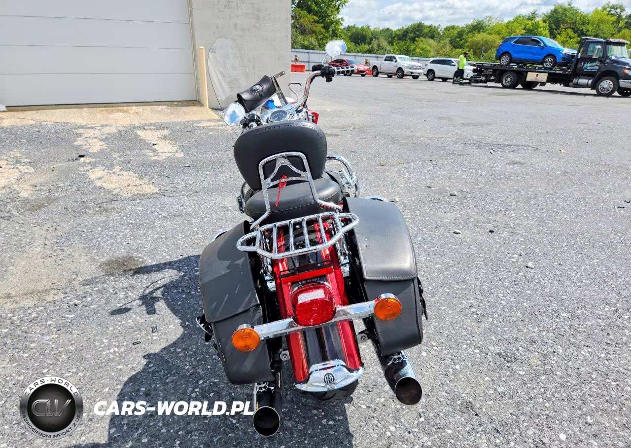 2013 Harley-Davidson Flhrc Road King Classic VIN:1HD1FRM15DB626713 - 4