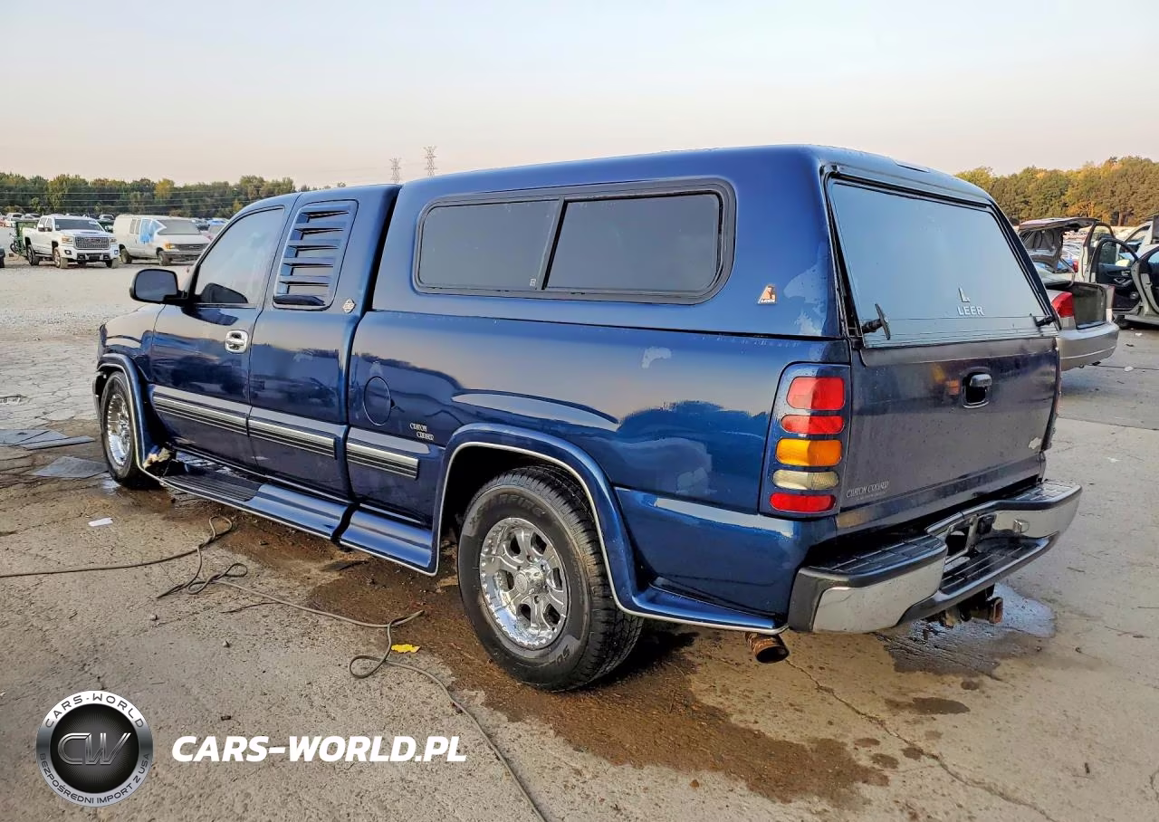 1999 Chevrolet Silverado C1500 VIN:1GCEC19T6XZ113182 - 2