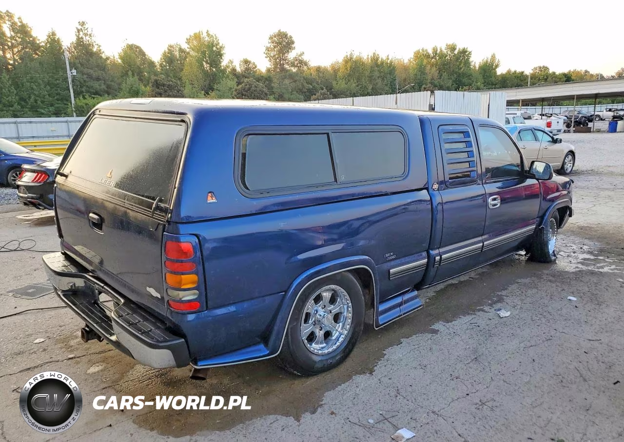 1999 Chevrolet Silverado C1500 VIN:1GCEC19T6XZ113182 - 3
