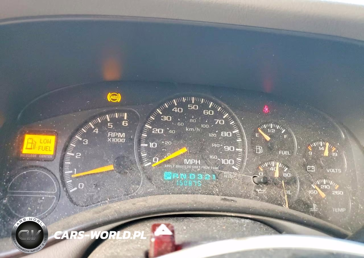 1999 Chevrolet Silverado C1500 VIN:1GCEC19T6XZ113182 - 9