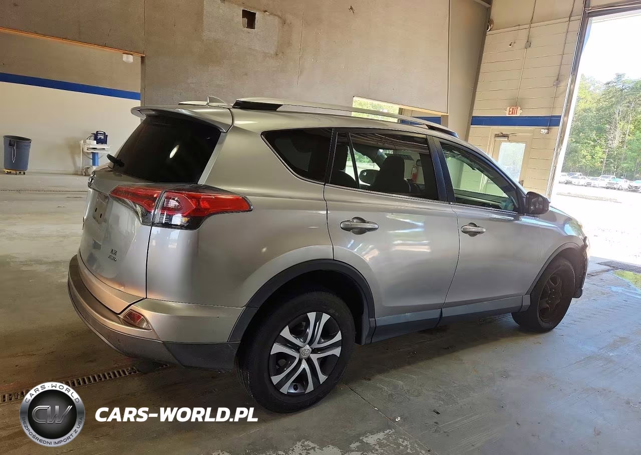 2016 Toyota Rav4 Le VIN:2T3BFREV1GW463321 - 3