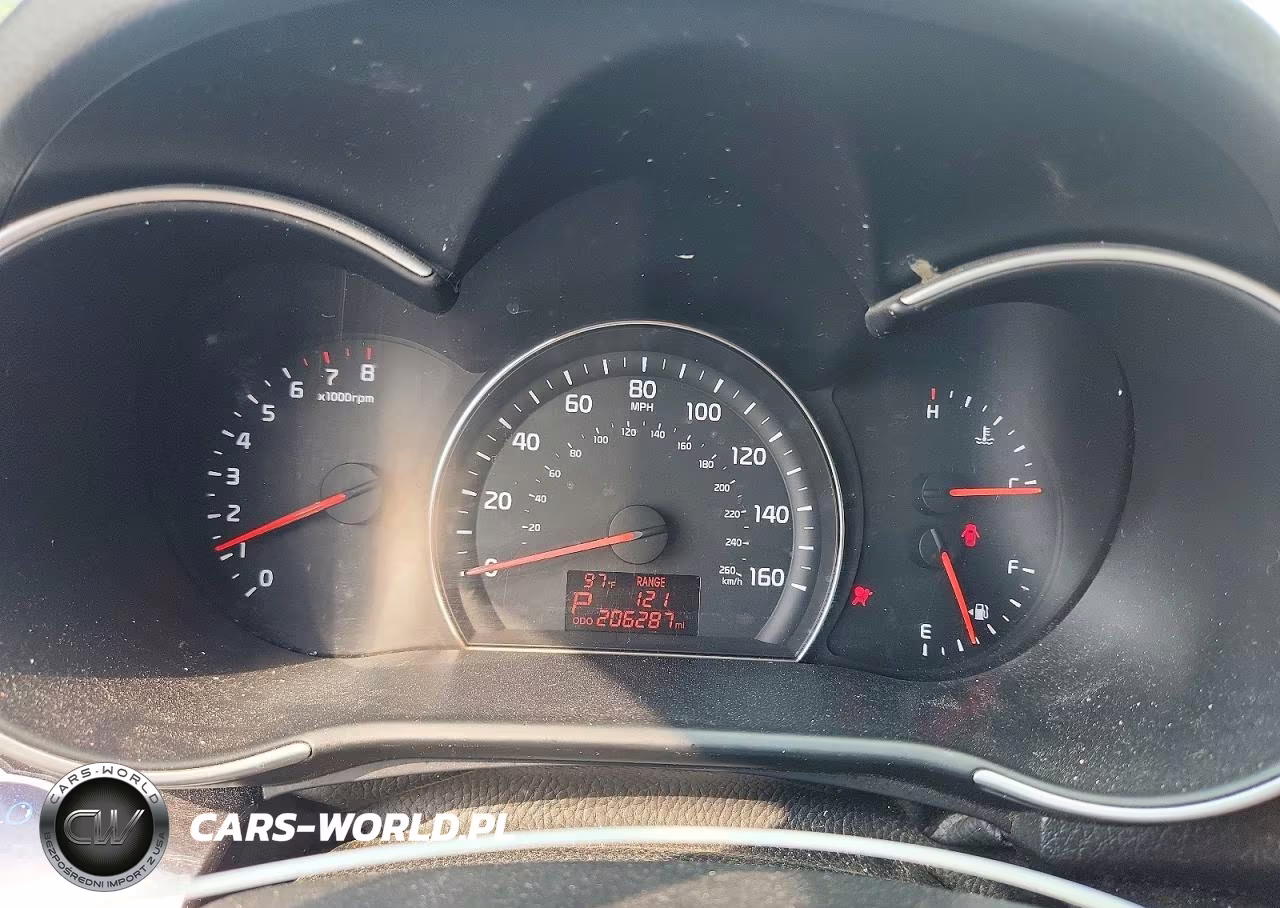 2014 Kia Sorento Lx VIN:5XYKT3A6XEG455766 - 9
