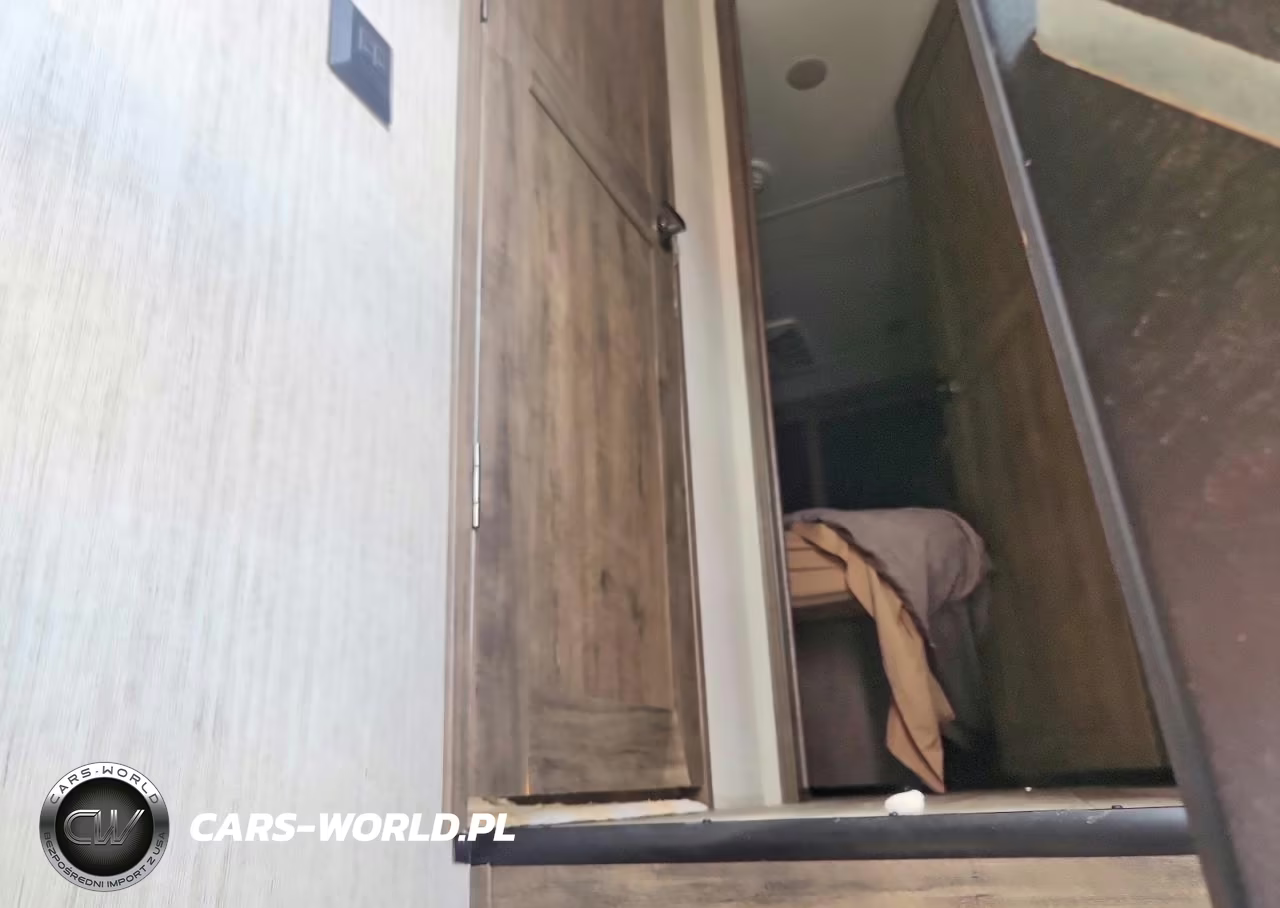 2021 Forest River Sierra Camper VIN:4X4FSEH25MJ049051 - 5