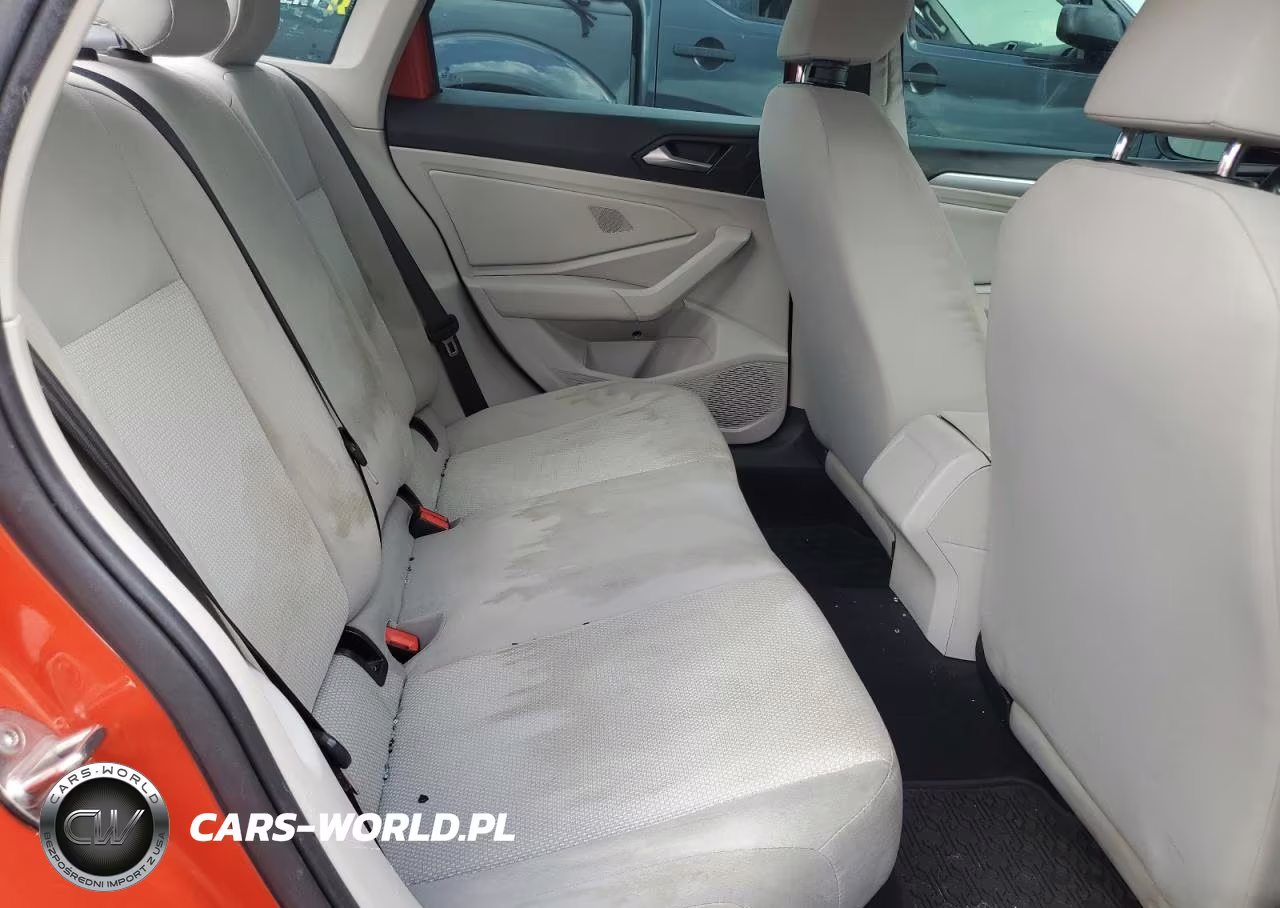 2019 Volkswagen Jetta S VIN:3VWC57BU0KM113192 - 10