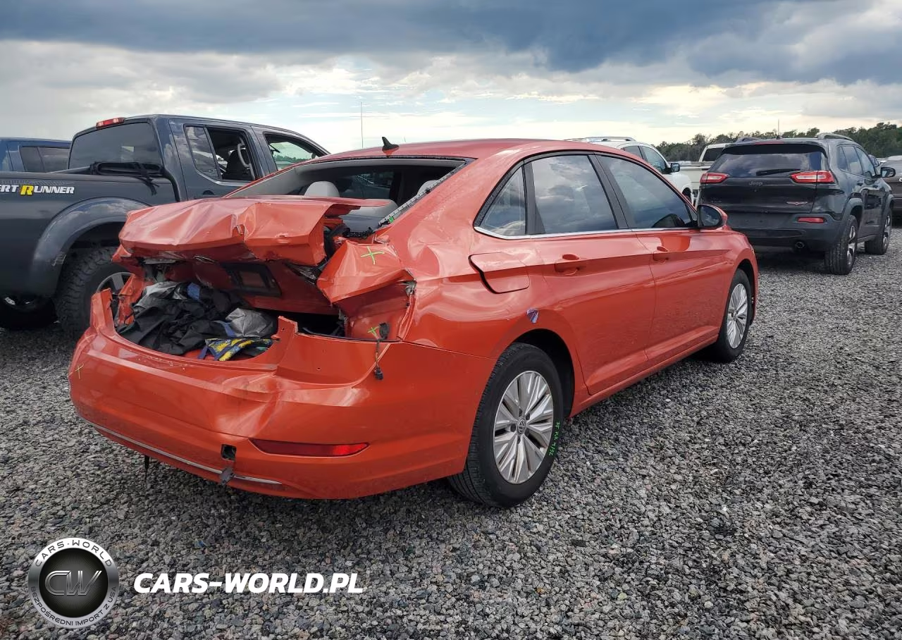 2019 Volkswagen Jetta S VIN:3VWC57BU0KM113192 - 3