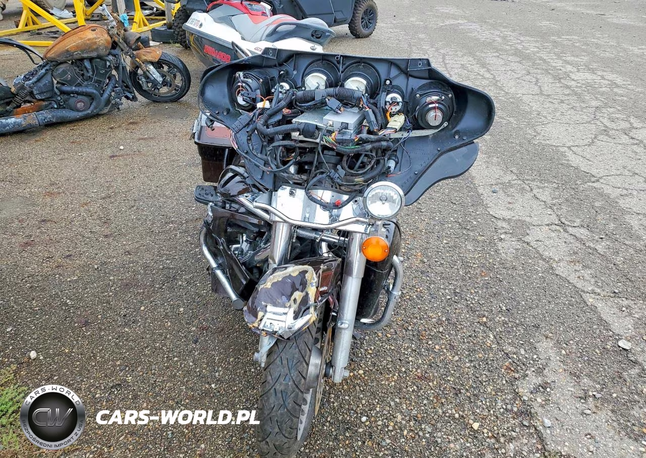2011 Harley-Davidson Flhtcu VIN:1HD1FC419BB603025 - 2