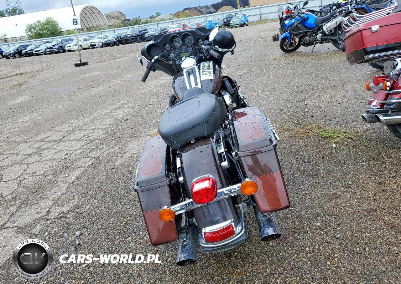 2011 Harley-Davidson Flhtcu VIN:1HD1FC419BB603025 - 4