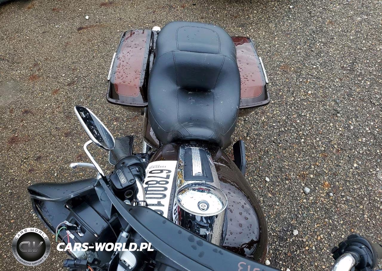 2011 Harley-Davidson Flhtcu VIN:1HD1FC419BB603025 - 5