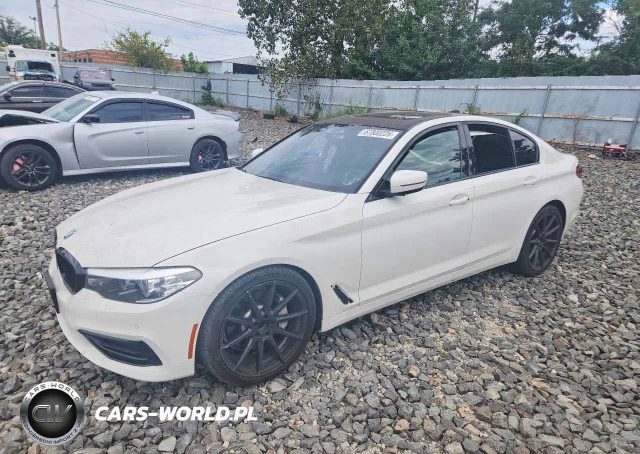 2019 BMW 530 I VIN:WBAJA5C54KWW16447 - 1