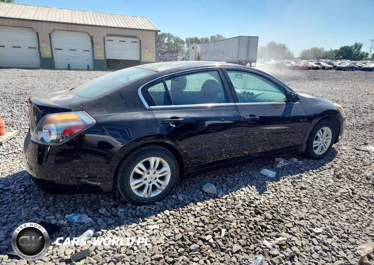 2011 Nissan Altima 2.5 VIN:1N4AL2AP5BC145562 - 3