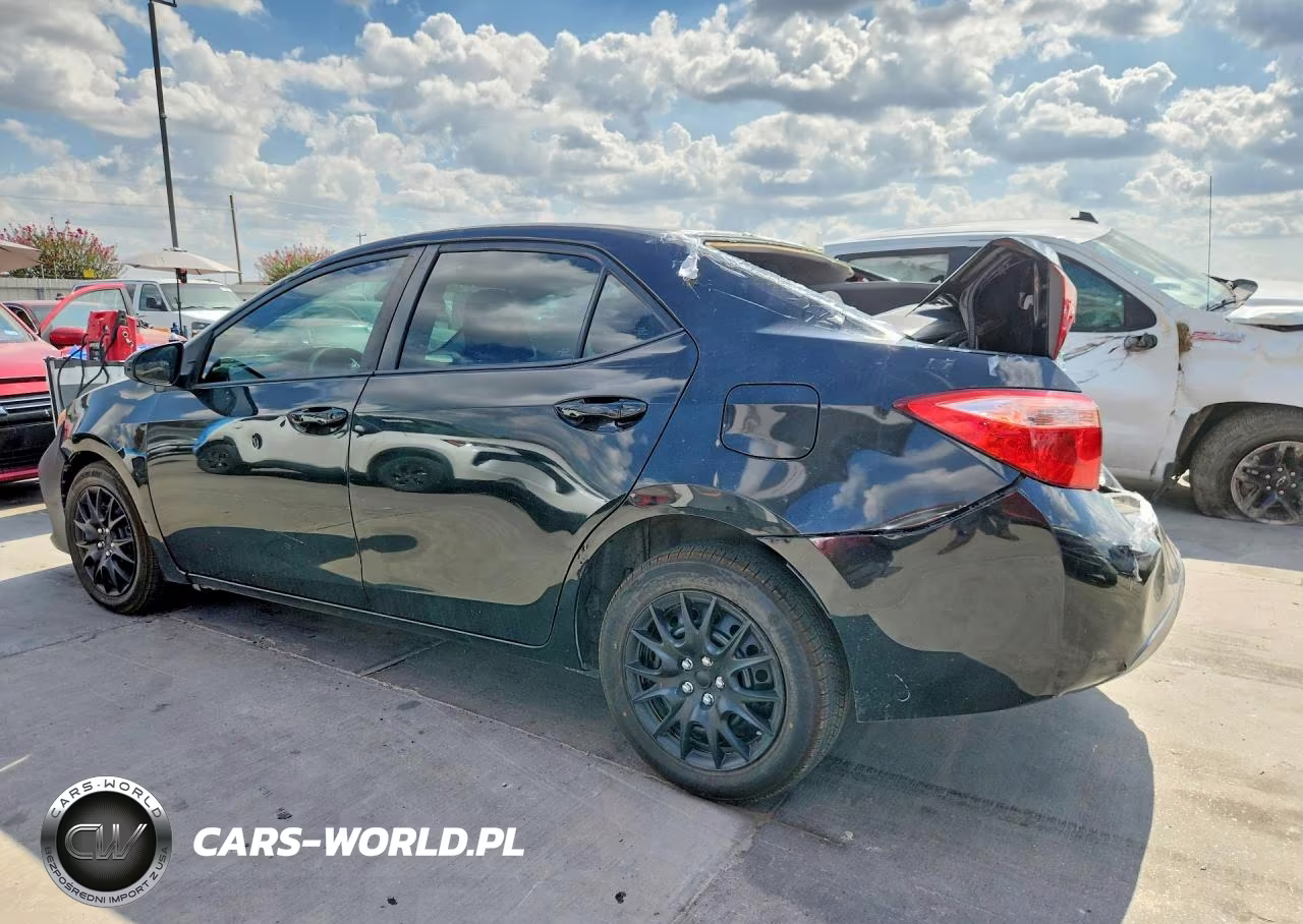 2018 Toyota Corolla Le VIN:5YFBURHE5JP793725 - 2