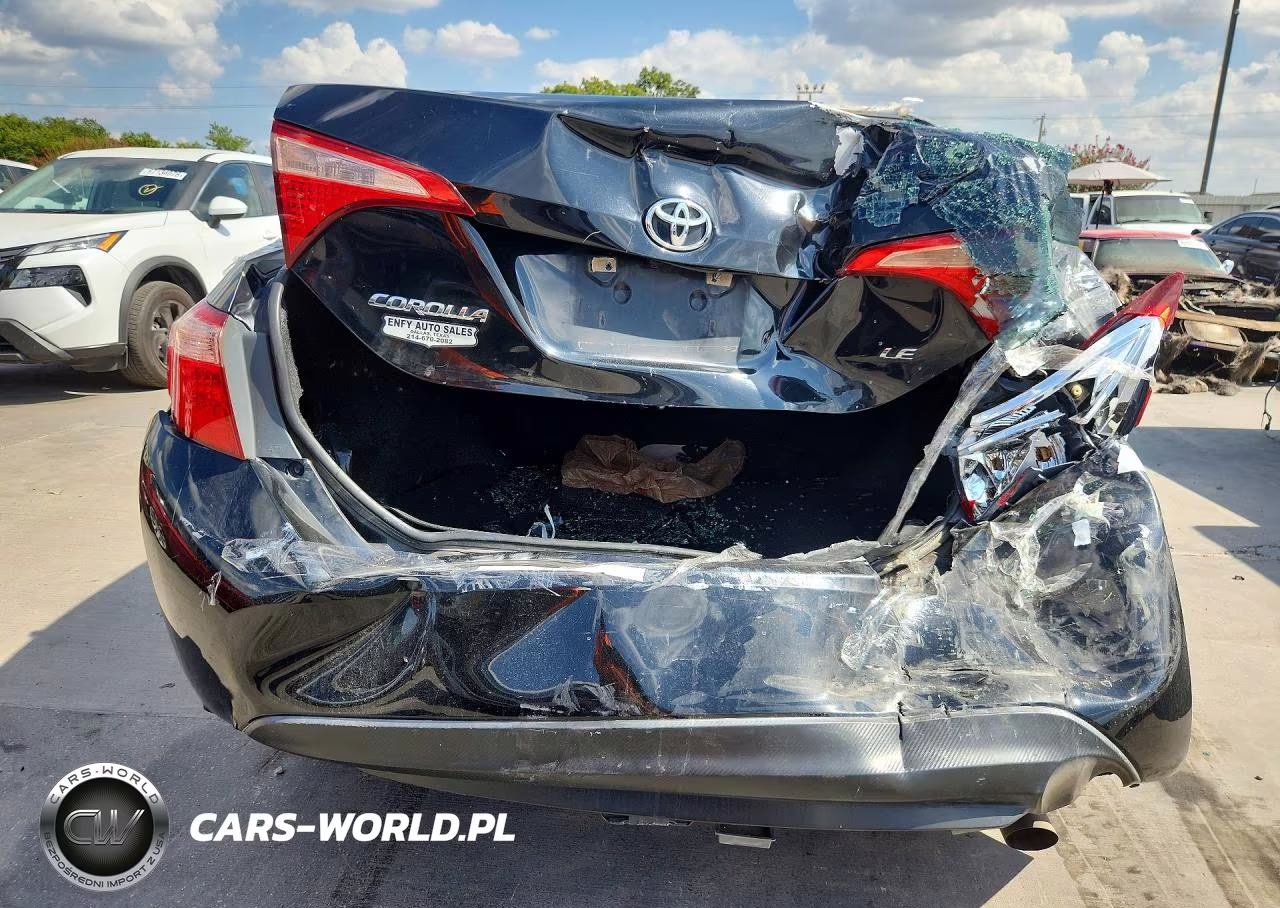 2018 Toyota Corolla Le VIN:5YFBURHE5JP793725 - 6