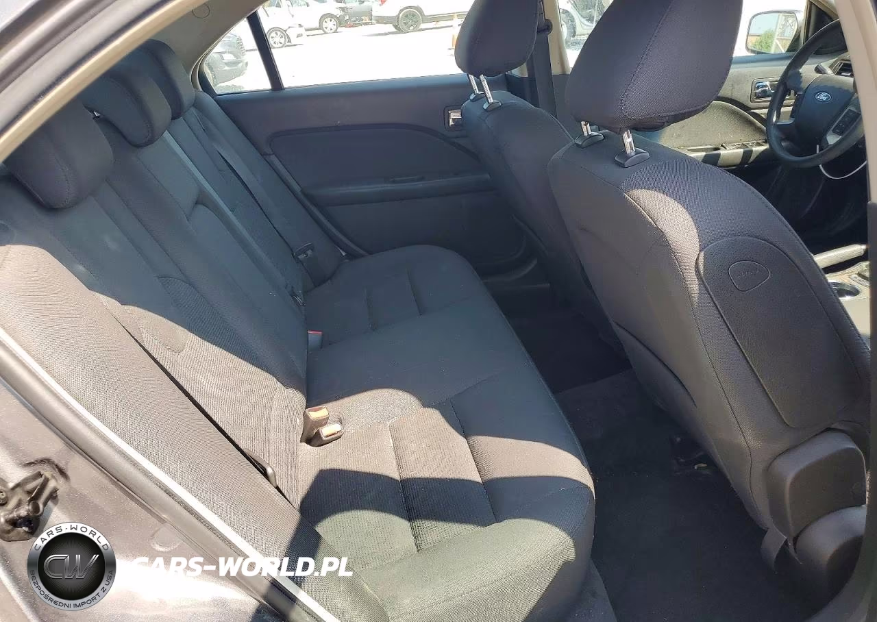 2010 Ford Fusion Se VIN:3FAHP0HA7AR290868 - 10