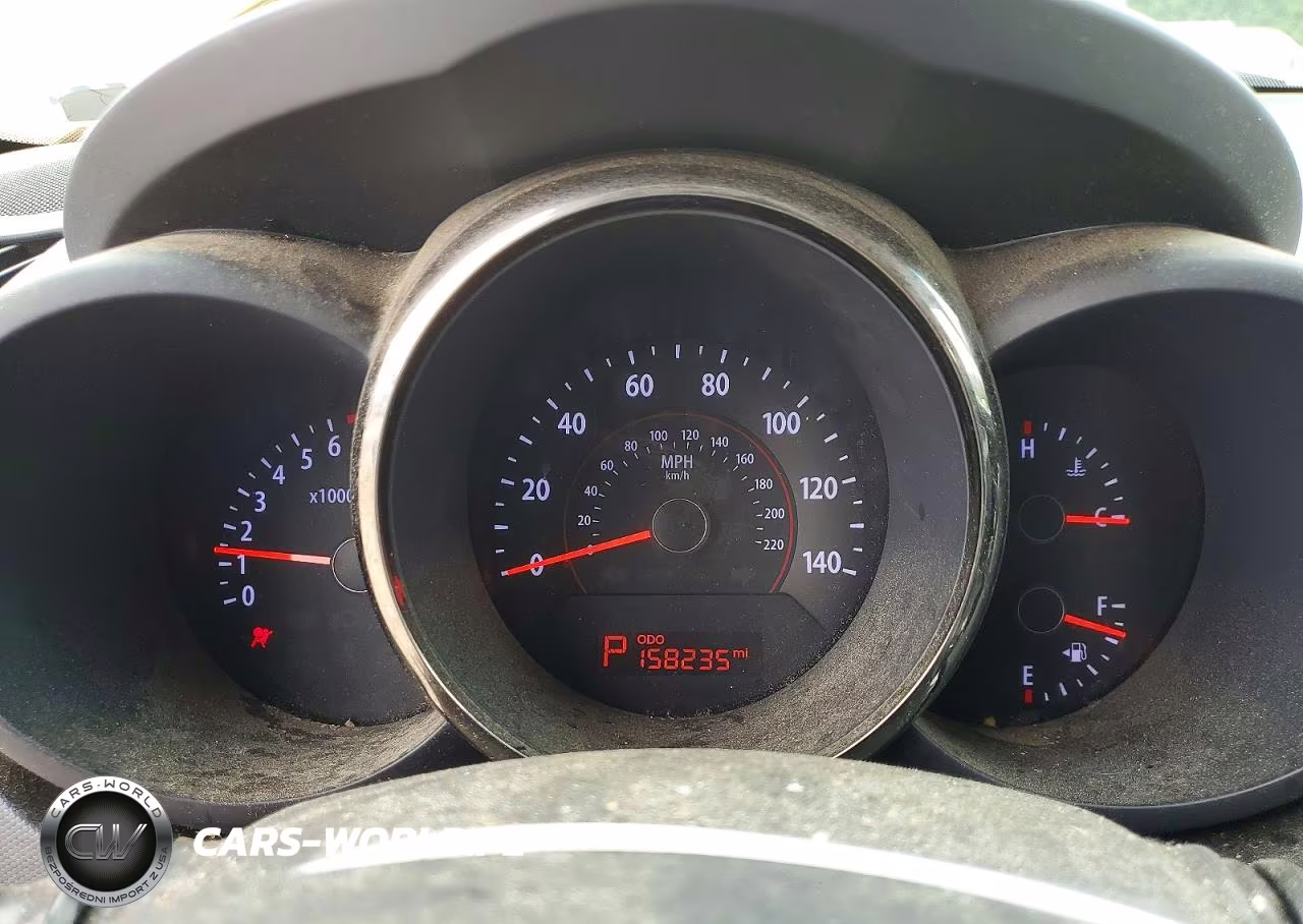 2010 Kia Soul + VIN:KNDJT2A21A7109776 - 9