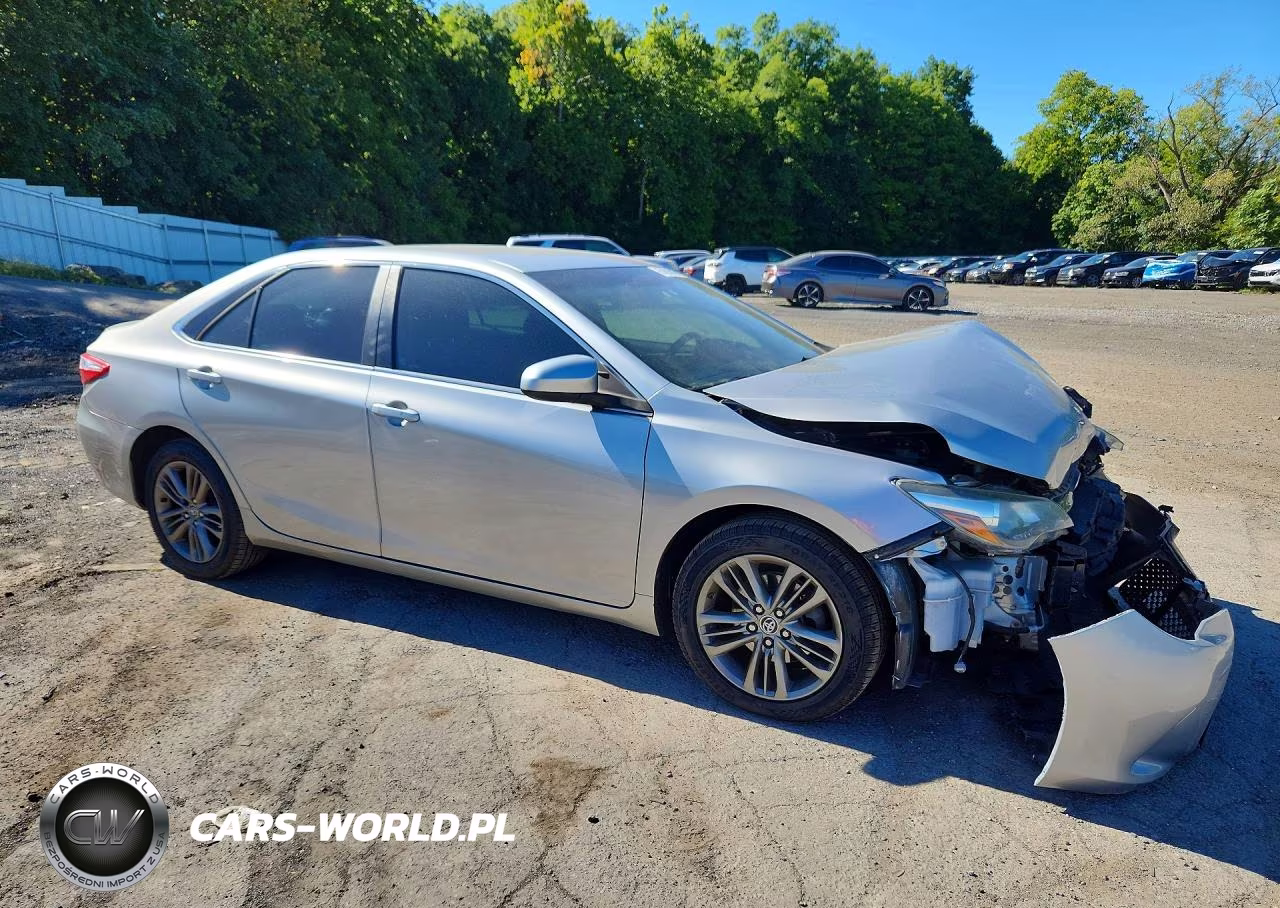 2015 Toyota Camry Se VIN:4T1BF1FK4FU966967 - 4